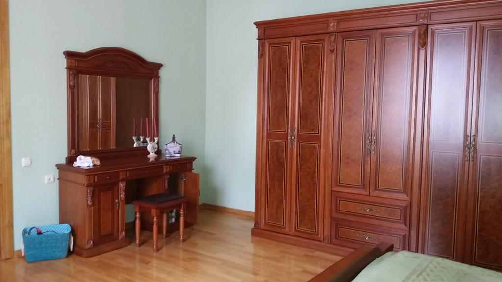 Guest House Kartvelishvili บาทูมิ ภายนอก รูปภาพ