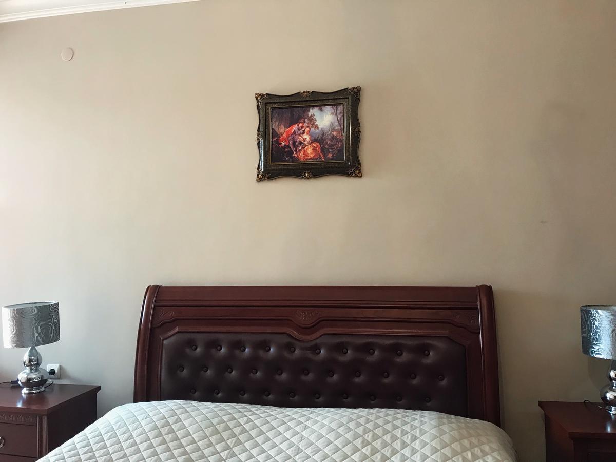 Guest House Kartvelishvili บาทูมิ ภายนอก รูปภาพ